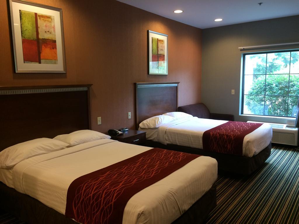 Monaca The Inn المظهر الخارجي الصورة